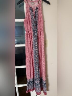 Lucky Brand Women sleeveless Pink and Navy Paisley Maxi Dress size Small